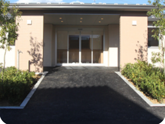 建物正面の出入口
