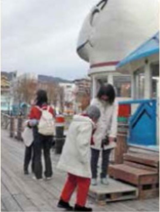 外出時のケアシーン