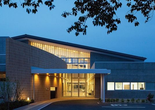 温かみのある建物外観