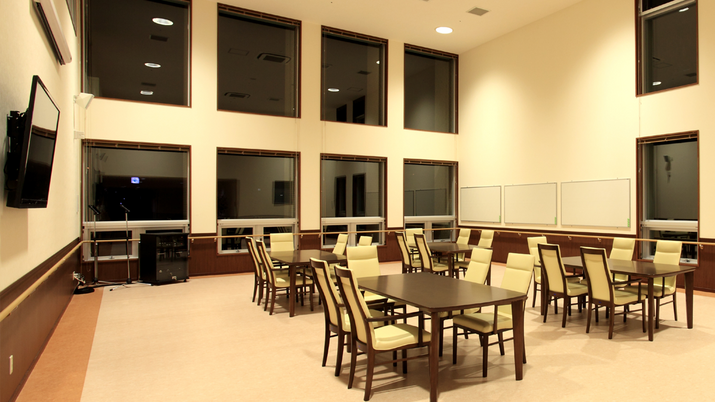 明るいダイニングルーム