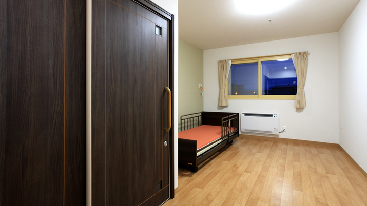 明るい室内の居室