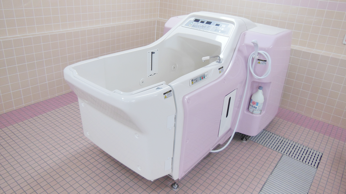 機械浴の設置された浴室