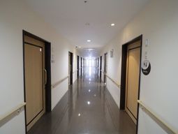 清潔感のある廊下の様子