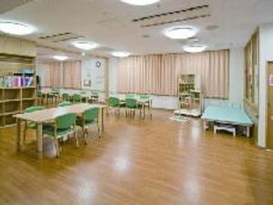デイケアの広い室内
