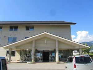 施設の正面玄関  
