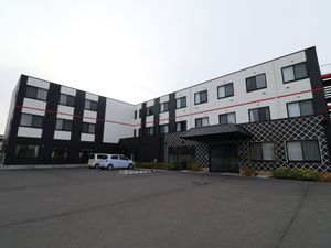 現代的デザインの建物外観