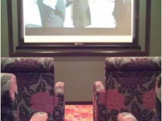 映画を楽しむ居室スペース