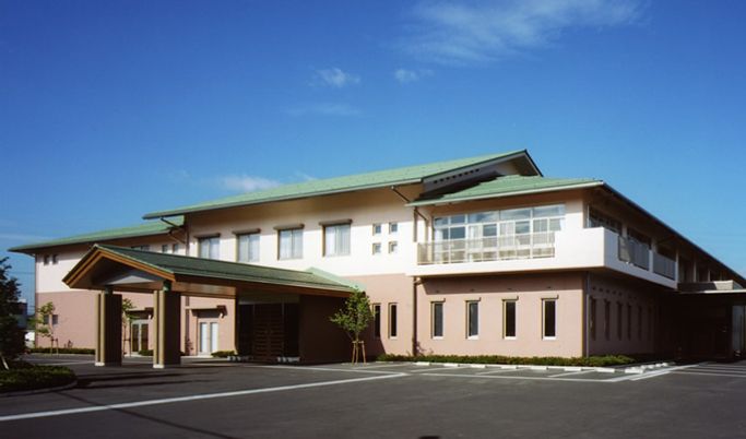 広々とした外観