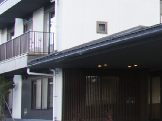 エントランスの外観  