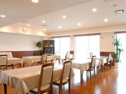 明るいダイニングスペース