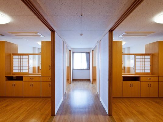 広々とした廊下