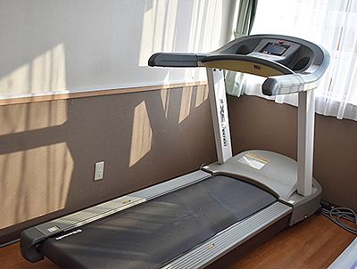 窓際のランニングマシン