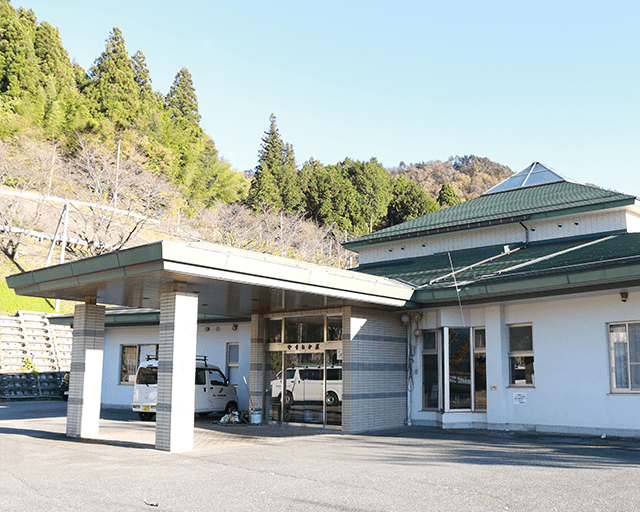 特別養護老人ホーム やすおか荘の外観