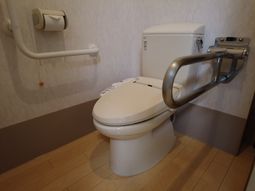 安全設計のトイレ