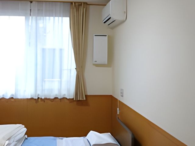 日が差し込む居室 居室 自然光が心地よい居室です。快適な環境で、リラックスして過ごすことができます。