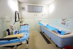 バリアフリー浴室設備