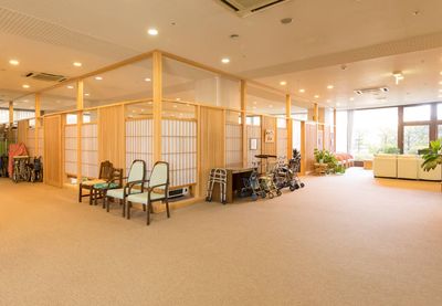 広々としたラウンジ