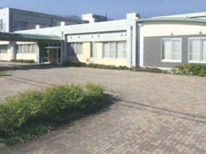 広々とした外観