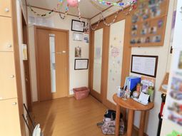 温かい雰囲気のある廊下