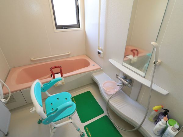 バリアフリー浴室設備