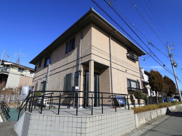 温かみのある建物外観