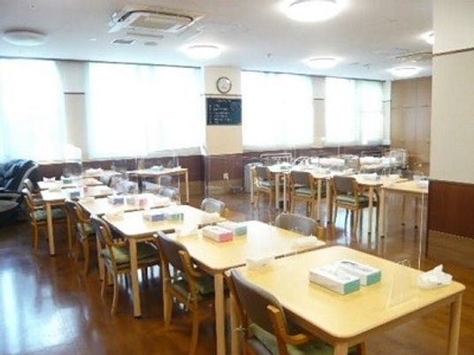 明るい食堂  