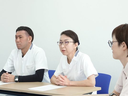 スタッフ会議の室内  
