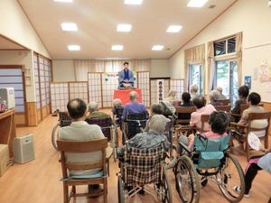 和室でのレクリエーション
