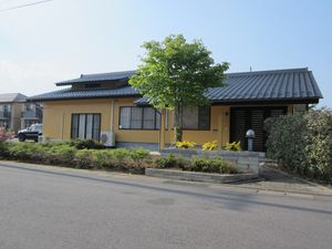 落ち着いた雰囲気の外観