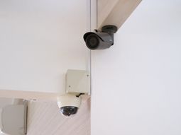 セキュリティカメラ二台設置