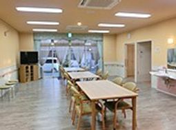 明るい多目的室の一角