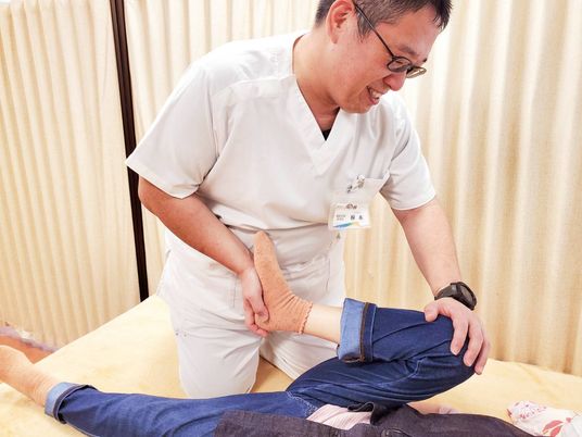 スタッフが支援する様子