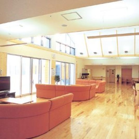 自然光が入るリビング