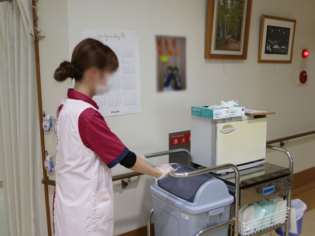 スタッフ作業風景