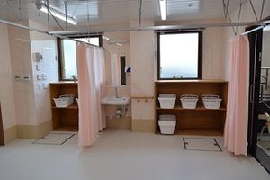 広々とした浴室