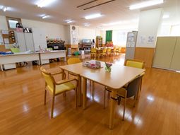 暖かみのある多目的室