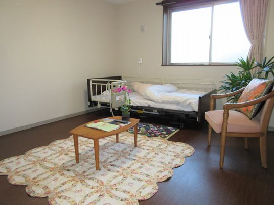 シンプルな個室の様子