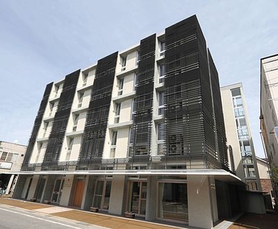 モダンな建物の外観