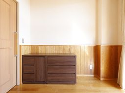 居室の木製収納家具