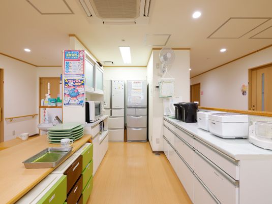清潔なキッチン設備