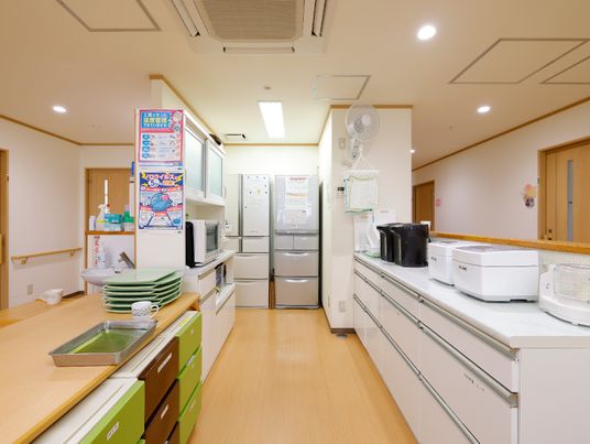 清潔なキッチン設備