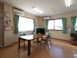 明るい共用空間の一角