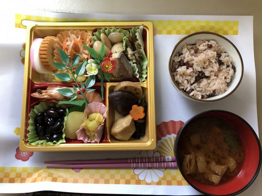 栄養満点の食事提供