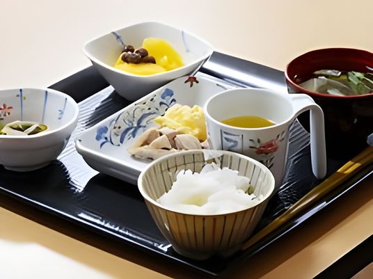 和食の彩り豊かな食事