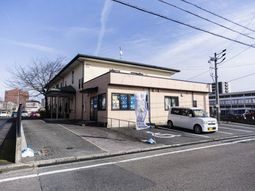 駐車場のある建物