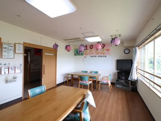 明るい共有リビング