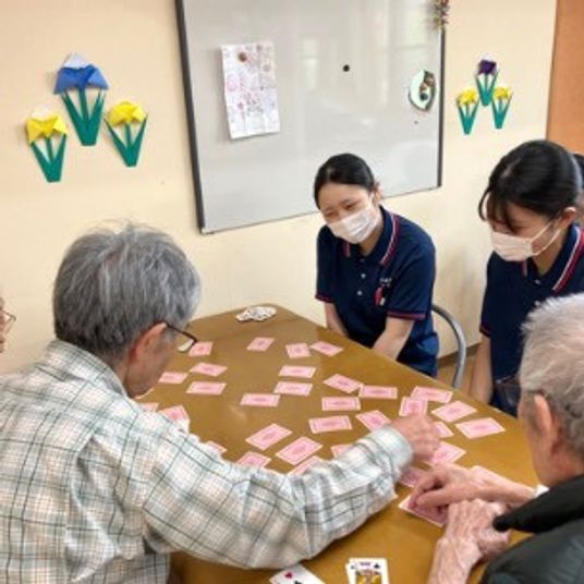 楽しむ様子の多目的室