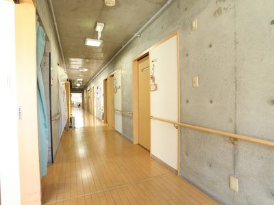 清潔感のある廊下の様子