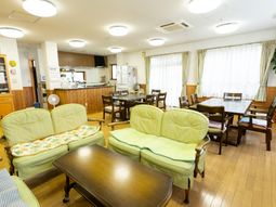 快適な共用ダイニングスペース