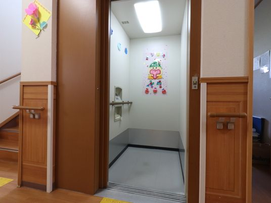 温かみのある廊下